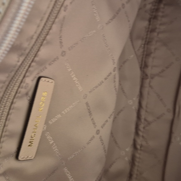 Pink Michael Kors tote New with tags - Picture 5 of 10